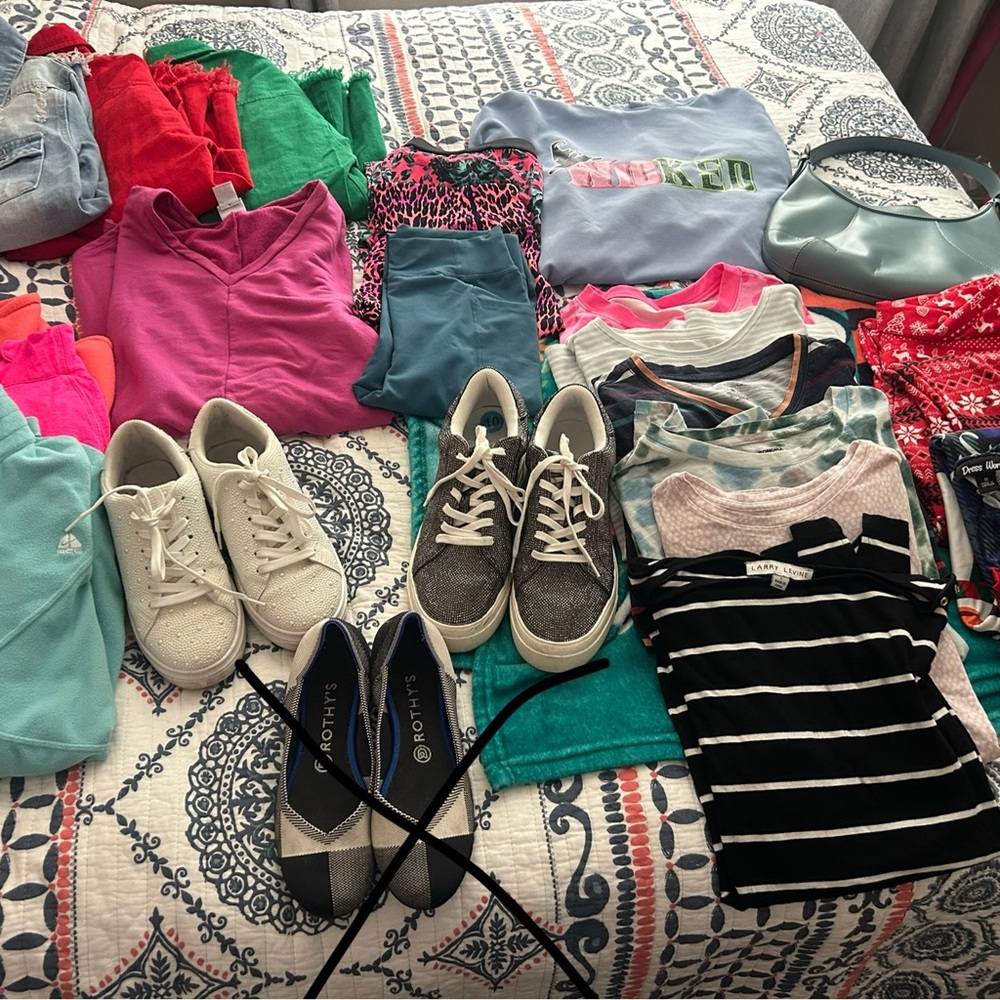 Women’s clothing bundle